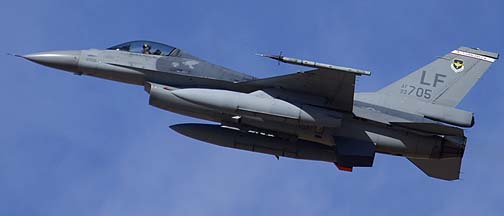 General Dynamics F-16B Block 20 Fighting Falcon 93-0705 at Luke AFB, December 10, 2013